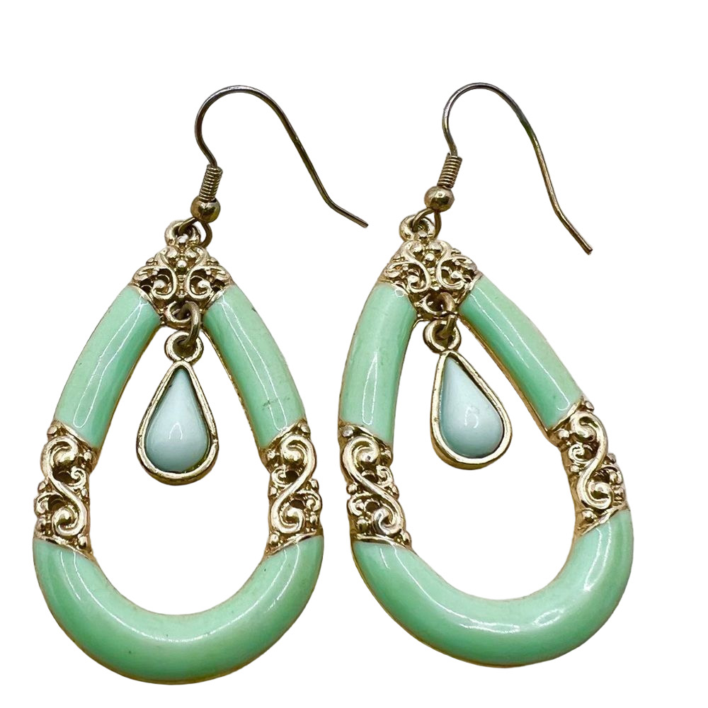 🍭6/$30 Elegant teardrop gold and enamel earrings